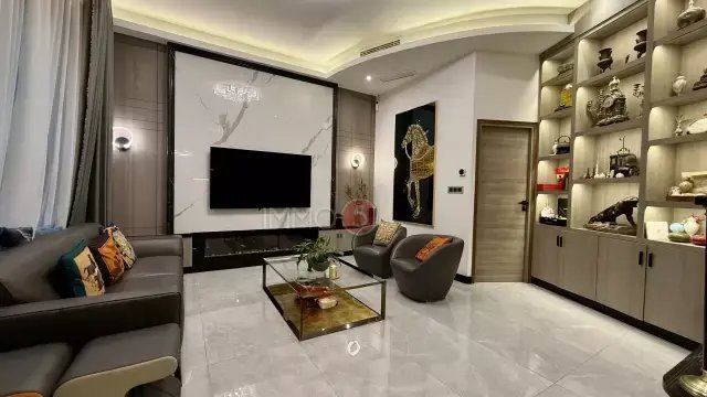 Penthouse in Thiers, Le Raincy, France 1 - 17078587