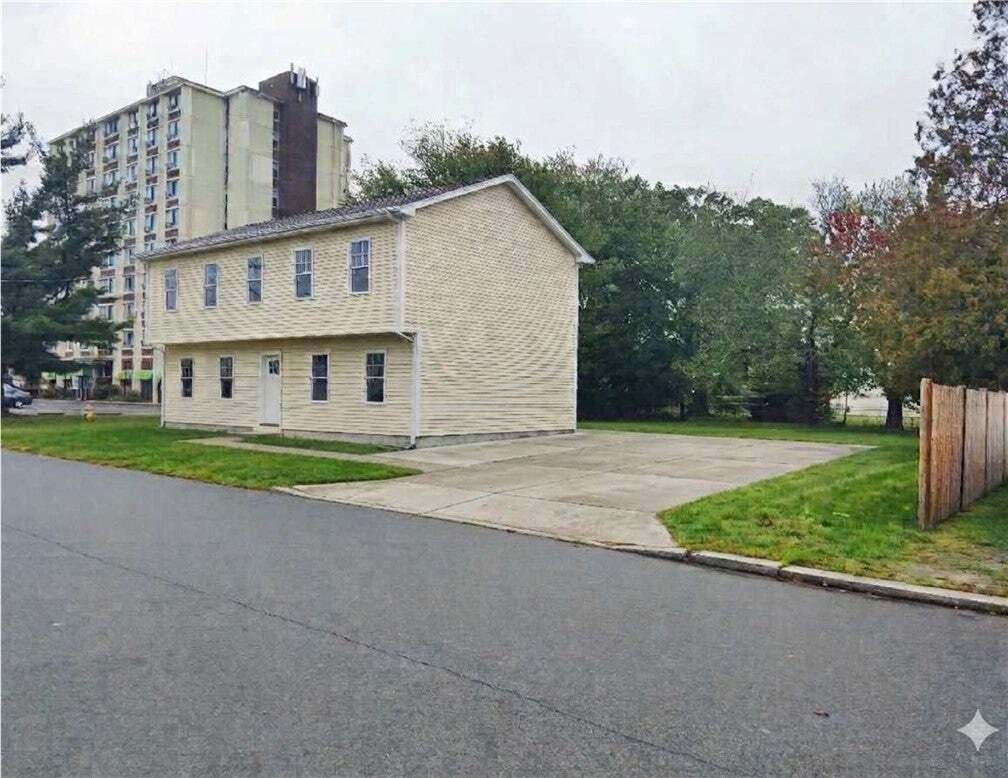 House in East Providence, Rhode Island, United States 2 - 18977487