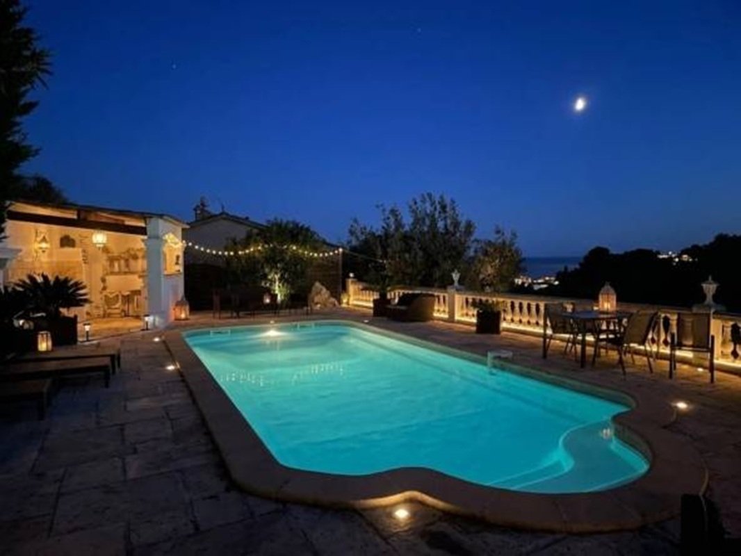 Villa in Gabelle-Courcettes-Les Clos, Vallauris, France 1 - 18972414
