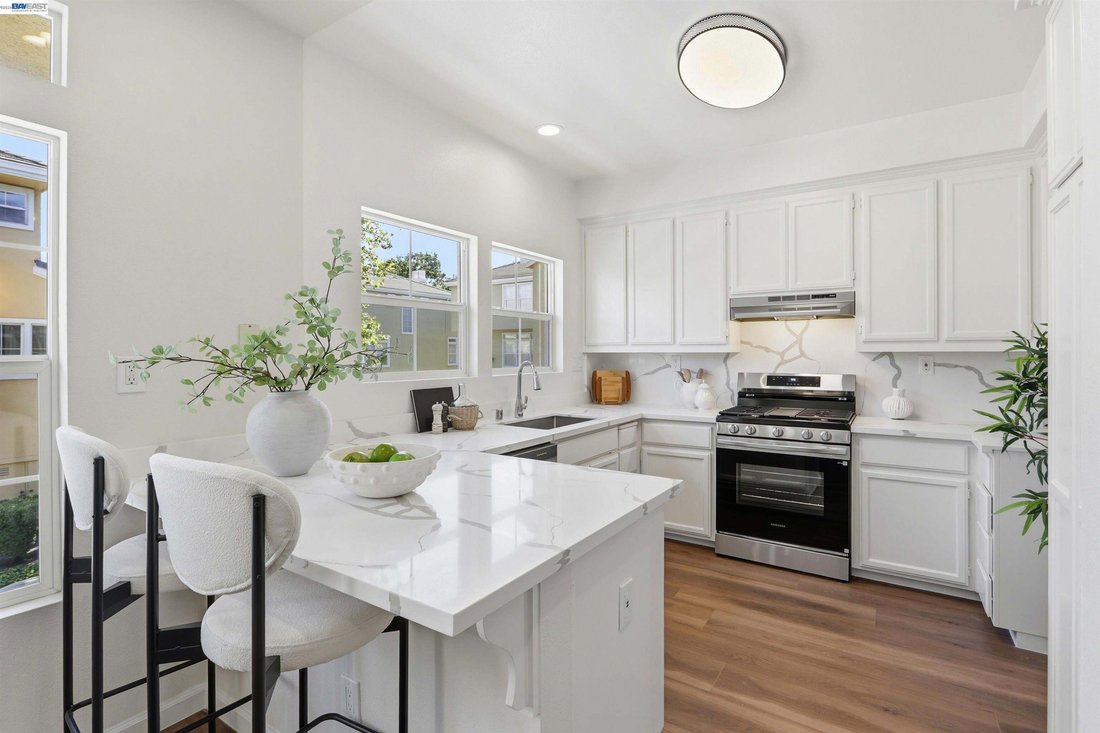 Townhouse in Newark, California, United States 3 - 18968746