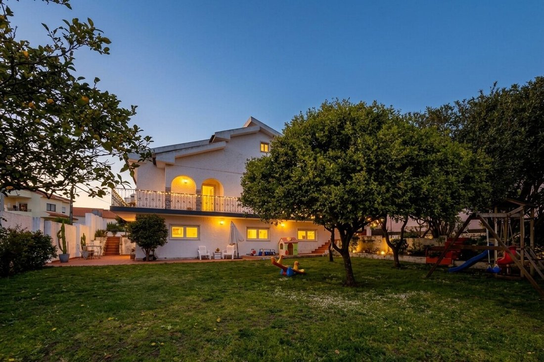 Townhouse in Charneca de Caparica e Sobreda, Setubal, Portugal 3 - 17252206