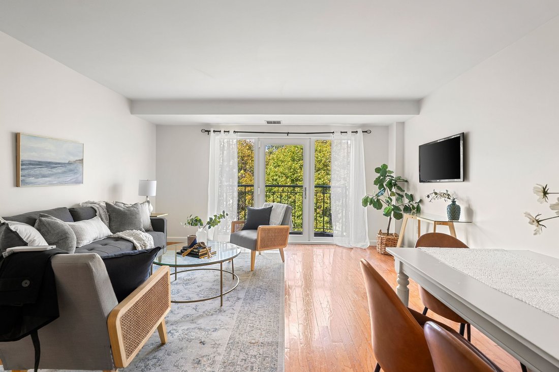 Condo in Arlington, Massachusetts, United States 4 - 18974437