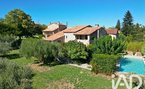 House in Payzac, Auvergne-Rhône-Alpes, France 1
