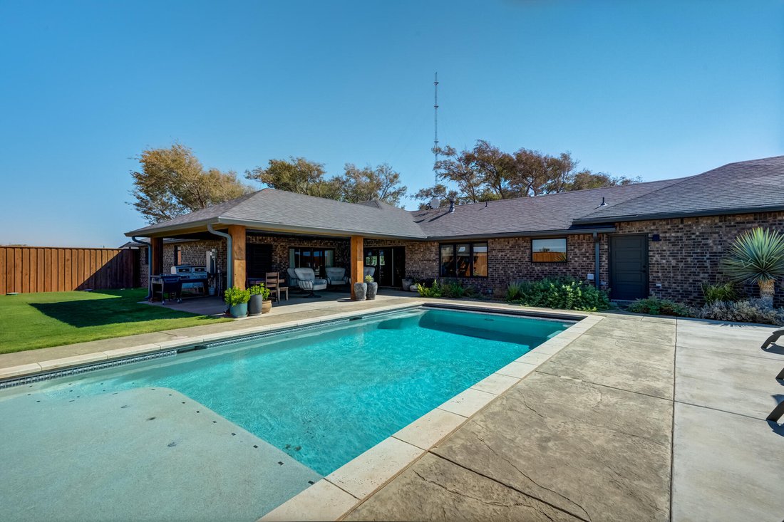 House in Lubbock, Texas, United States 5 - 18969630