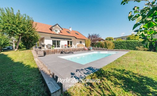 House in Quintal, Auvergne-Rhône-Alpes, France 1