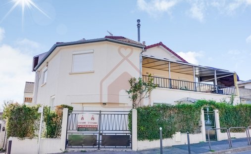 House in Villejuif, Ile-de-France, France 1