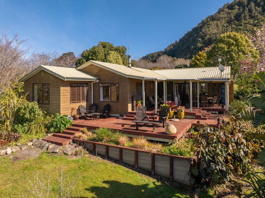 House in Rotoma, Bay of Plenty, New Zealand 2 - 18700174