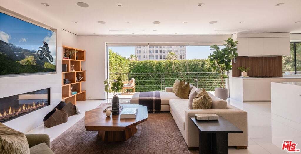 House in Los Angeles, California, United States 4 - 18973466