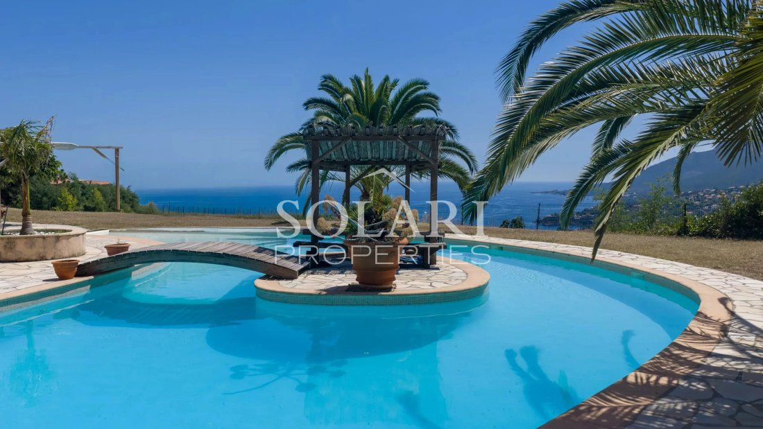 Estate in Théoule-sur-Mer, Provence-Alpes-Côte d'Azur, France 5 - 18223339