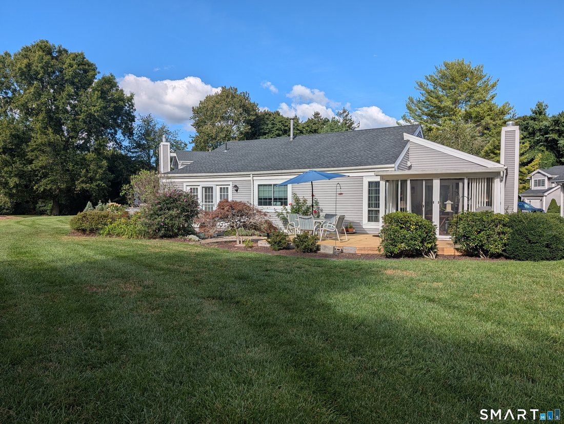 Condo in Old Saybrook, Connecticut, United States 2 - 18973992