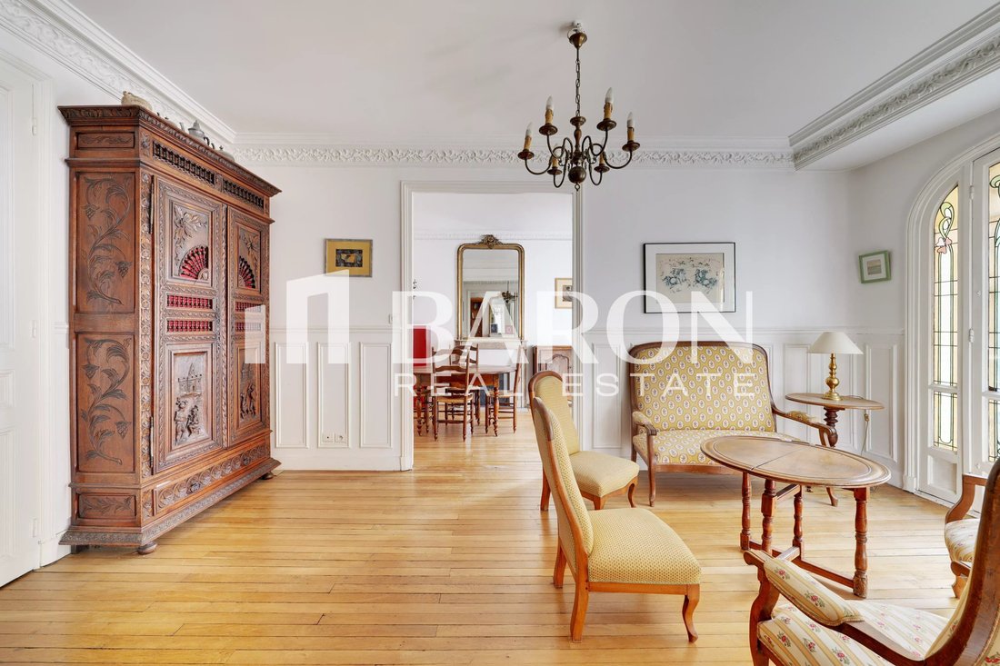 Apartment in Clichy-Batignolles, Paris 17e Arrondissement, Paris 2 - 18977812