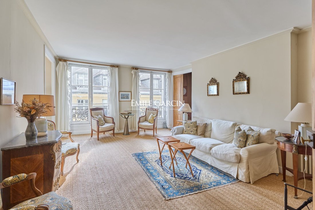Apartment in Odéon, Paris 6e Arrondissement, Paris 1 - 18972356