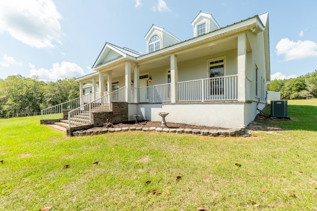 Farm Ranch in DeFuniak Springs, Florida, United States 3 - 18967212