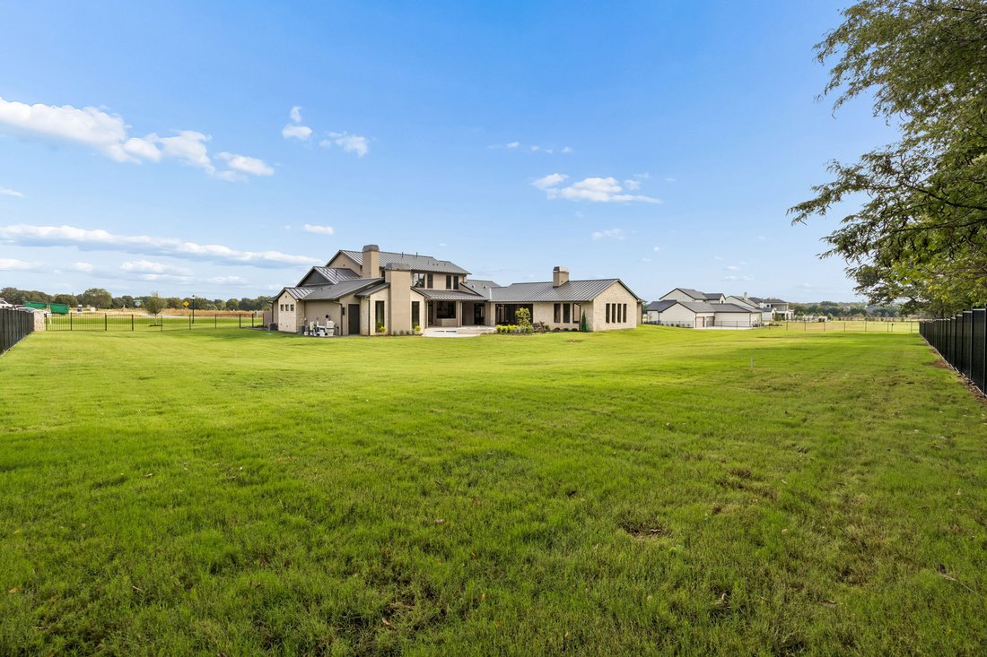 House in Lantana, Texas, United States 4 - 18967701