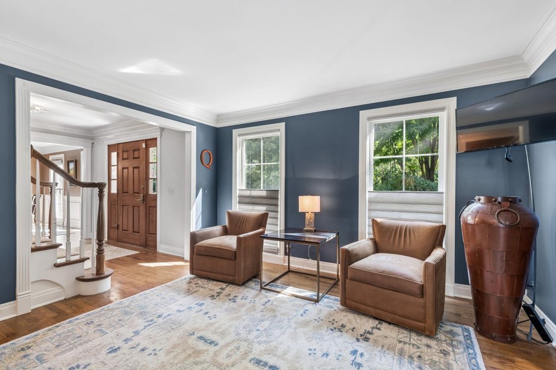 House in Glen Ellyn, Illinois, United States 3 - 18972651