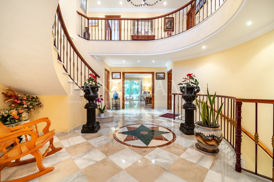 Villa in Nueva Andalucia, Marbella, Spain 2 - 18965305