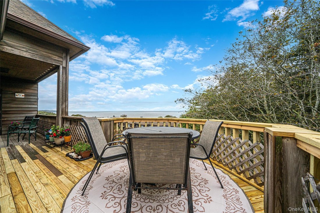 Condo in Calverton, New York, United States 1 - 18294926