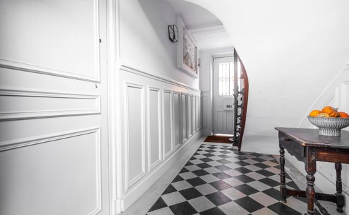 Apartment in Domaine National du Château, Versailles, France 1