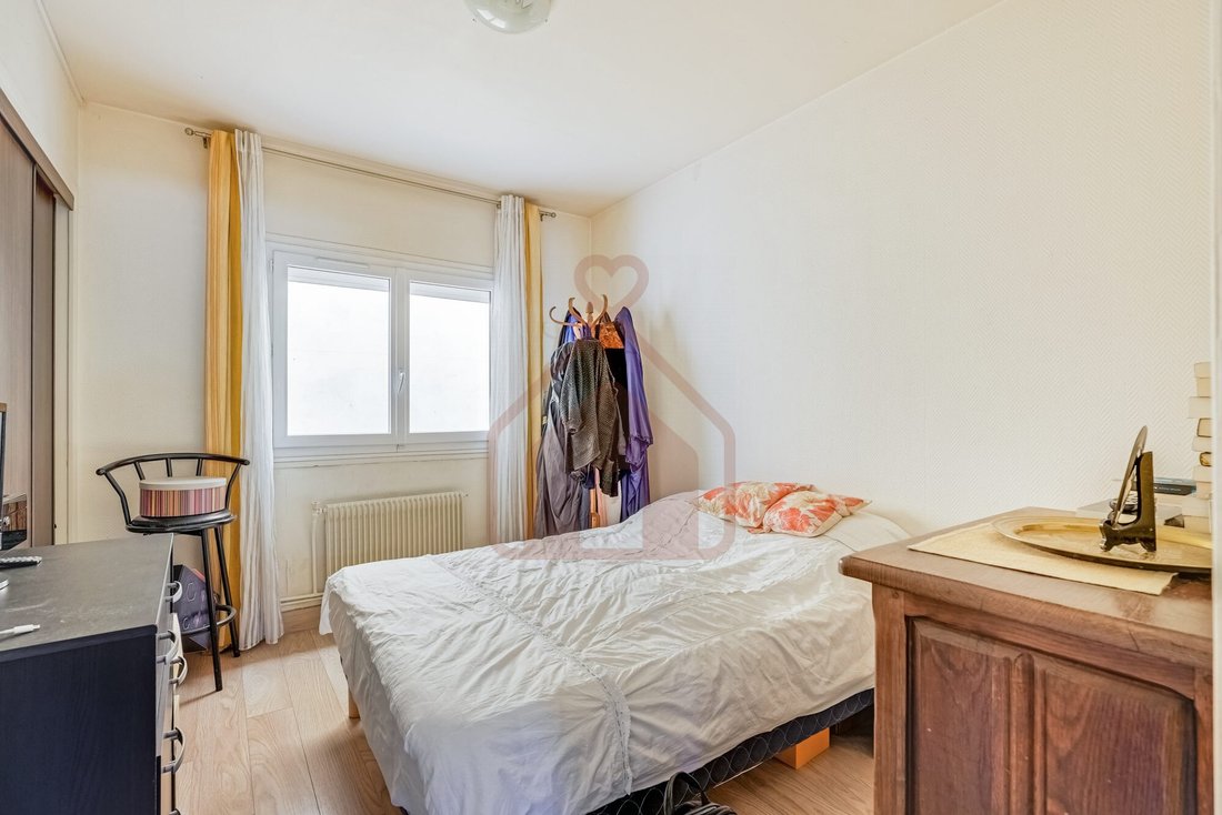 House in Vitry-sur-Seine, Ile-de-France, France 5 - 18978743