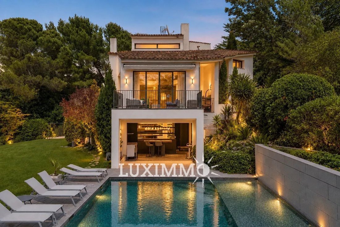 Villa in Mougins, Provence-Alpes-Côte d'Azur, Frankreich 1 - 16768042