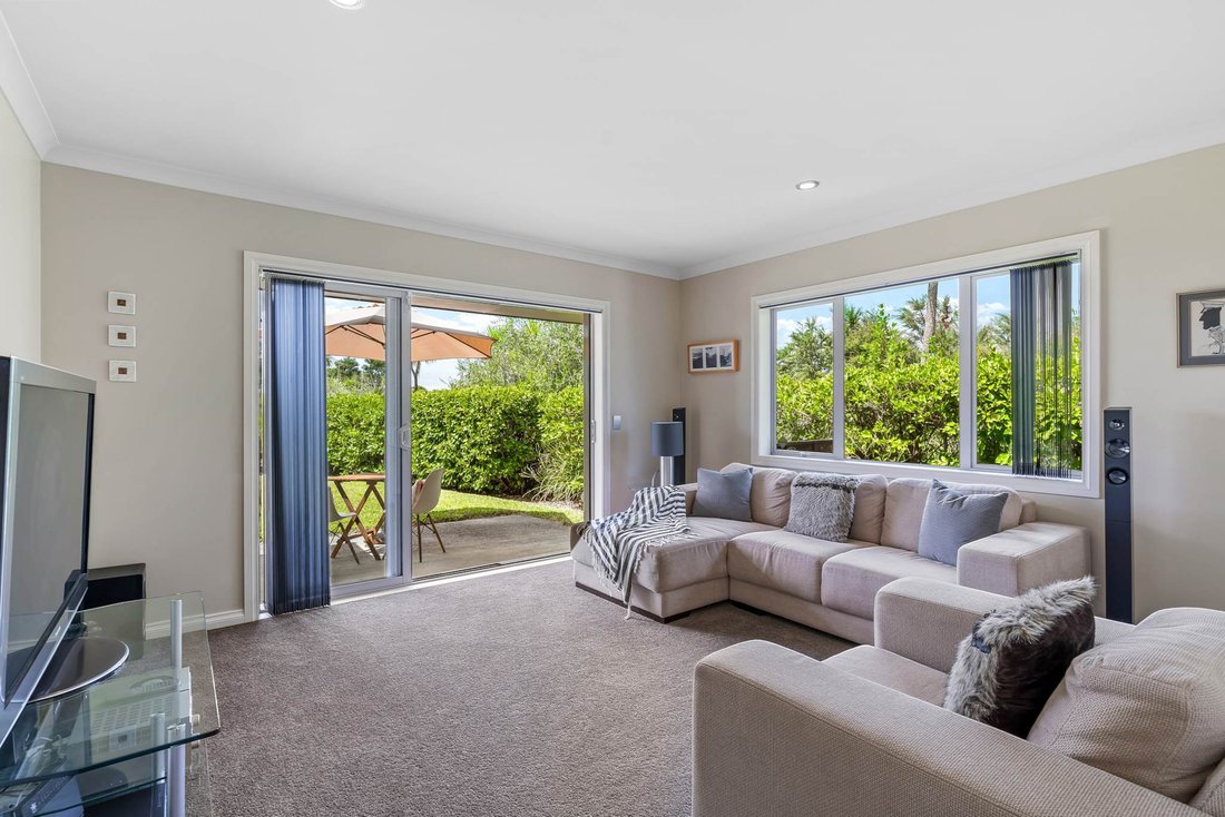 House in Dairy Flat, Auckland, New Zealand 5 - 17732211