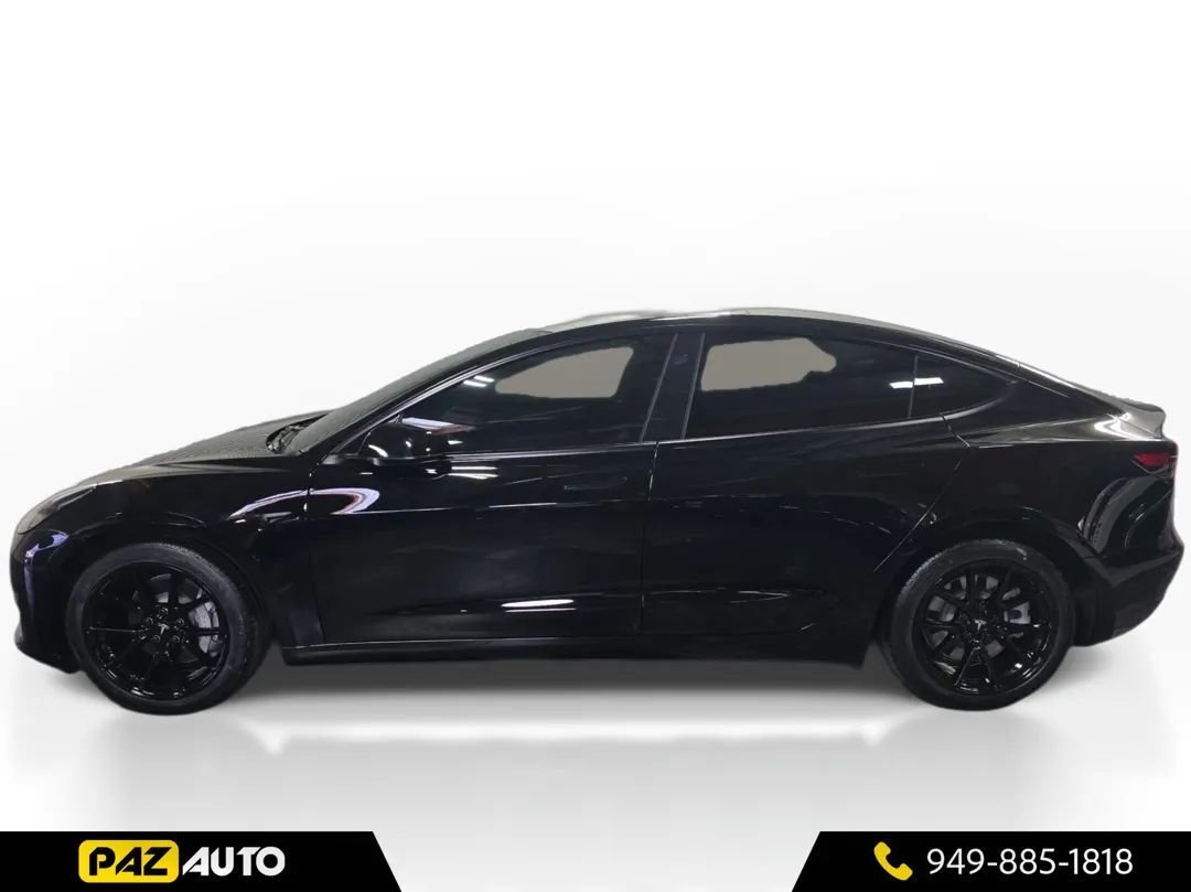 Sedan in Laguna Hills, CA, United States 2 - 18980814