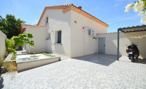 House in Croix d'Argent, Montpellier, France 1
