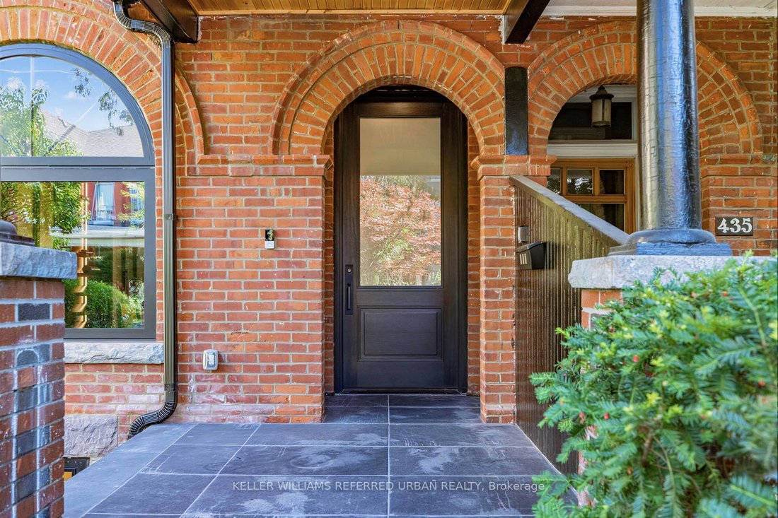 House in Toronto, Ontario, Canada 4 - 18969645
