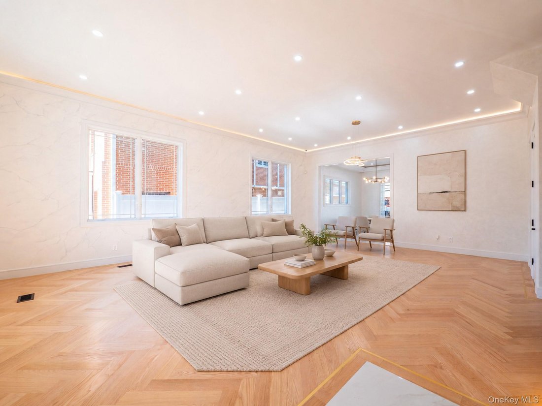 House in New York, New York, United States 5 - 18320792