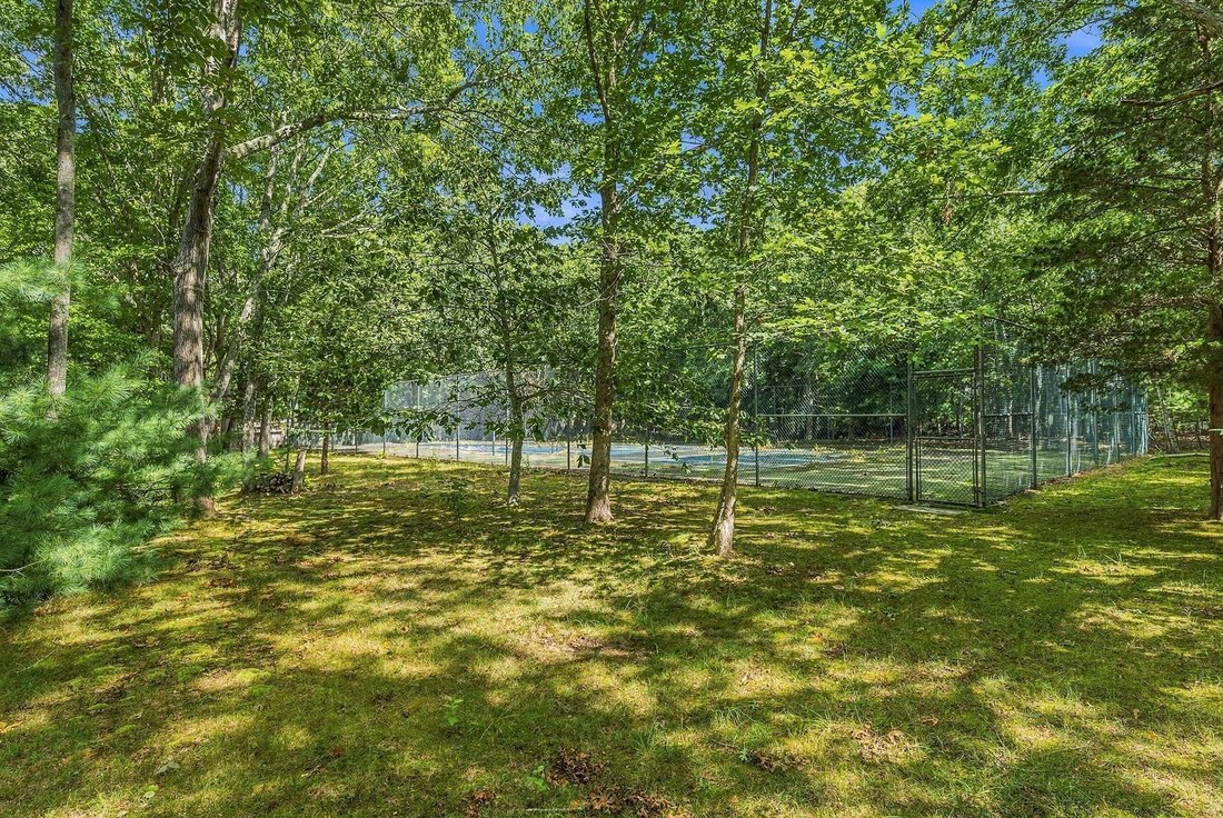 Land in East Hampton, New York, United States 1 - 18981378