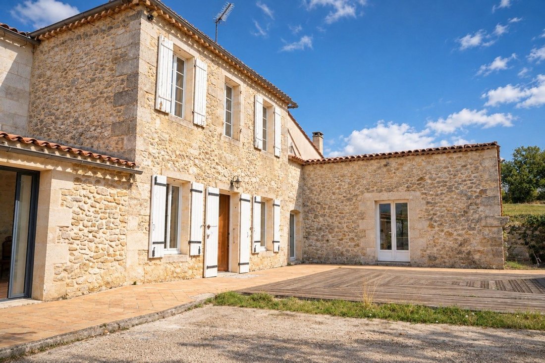 House in Fronsac, Nouvelle-Aquitaine, France 3 - 18975328