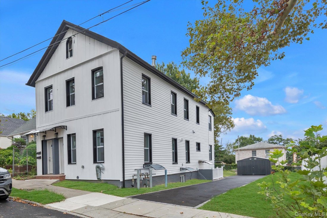 House in New York, New York, United States 1 - 18964813