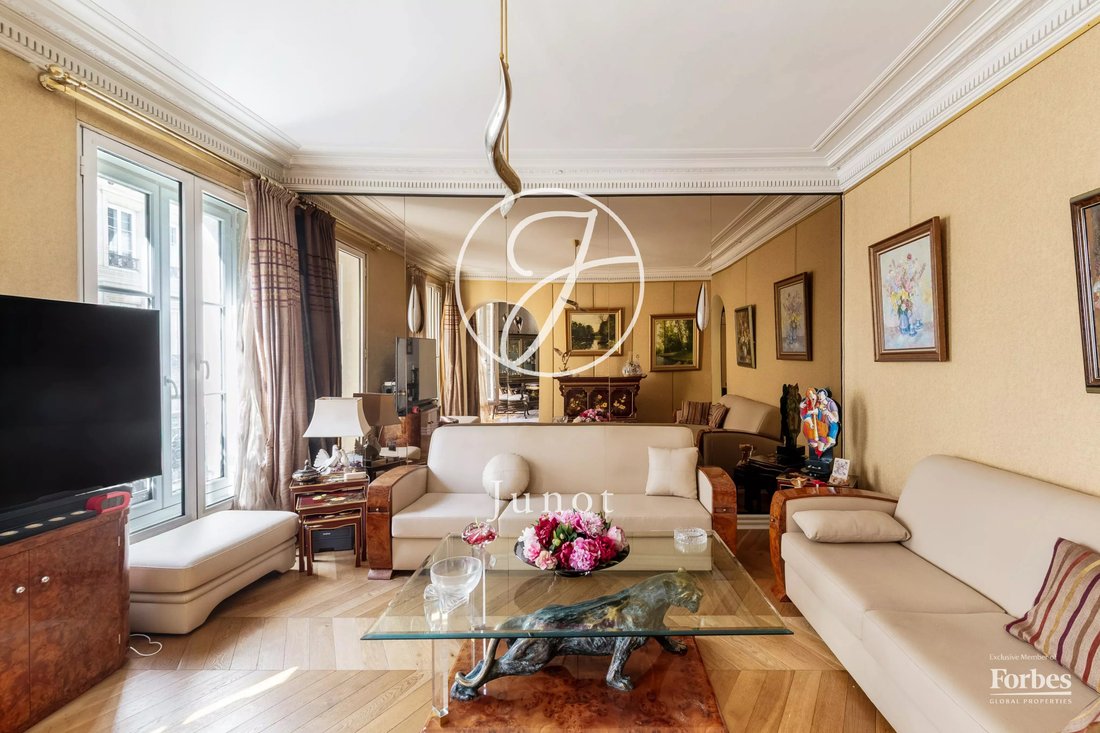 Apartment in Lorette-Martyrs, Paris 9e Arrondissement, Paris 2 - 18965020