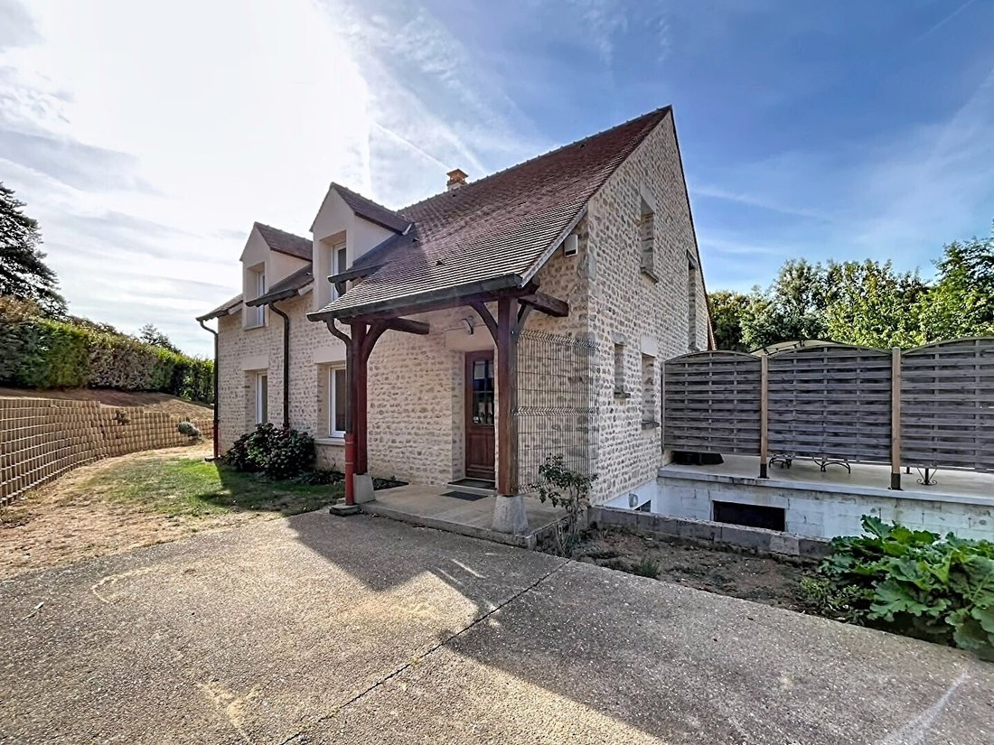 Villa in Saclas, Ile-de-France, France 1 - 18978310