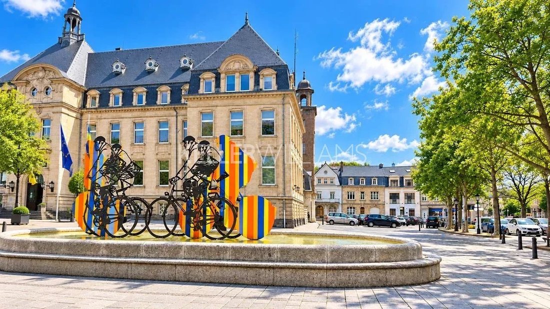 Autres à Dudelange, District de Luxembourg, Luxembourg 1 - 18930651