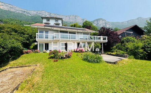 House in Veyrier-du-Lac, Auvergne-Rhône-Alpes, France 1