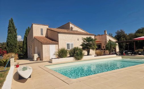 Villa in Solaro, Corsica, France 1