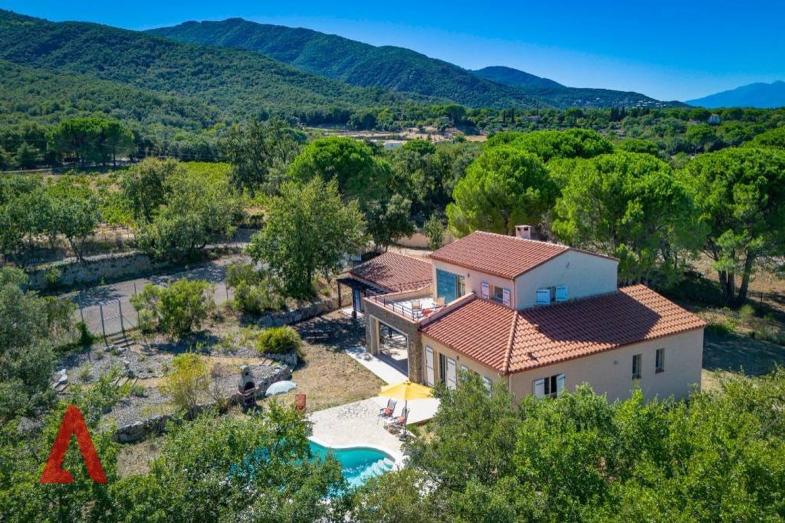 Villa in Laroque-des-Albères, Occitania, France 1 - 18970688