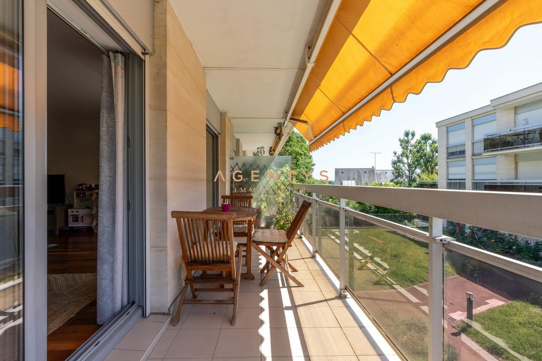 Apartment in Nogent-sur-Marne, Ile-de-France, France 3 - 18978731