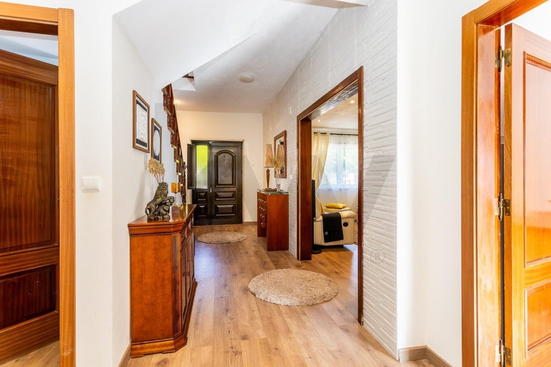 Townhouse in Ramada e Canecas, Lisbon, Portugal 3 - 18974781