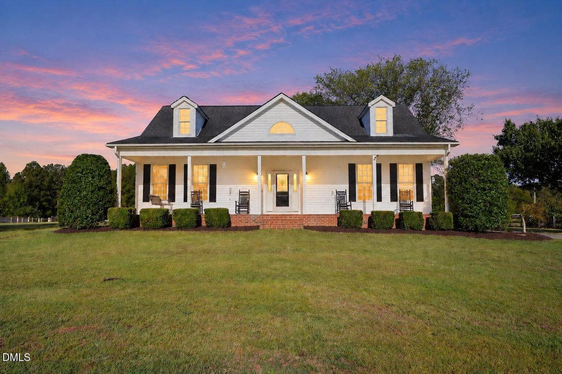 House in Fuquay-Varina, North Carolina, United States 1 - 18970040