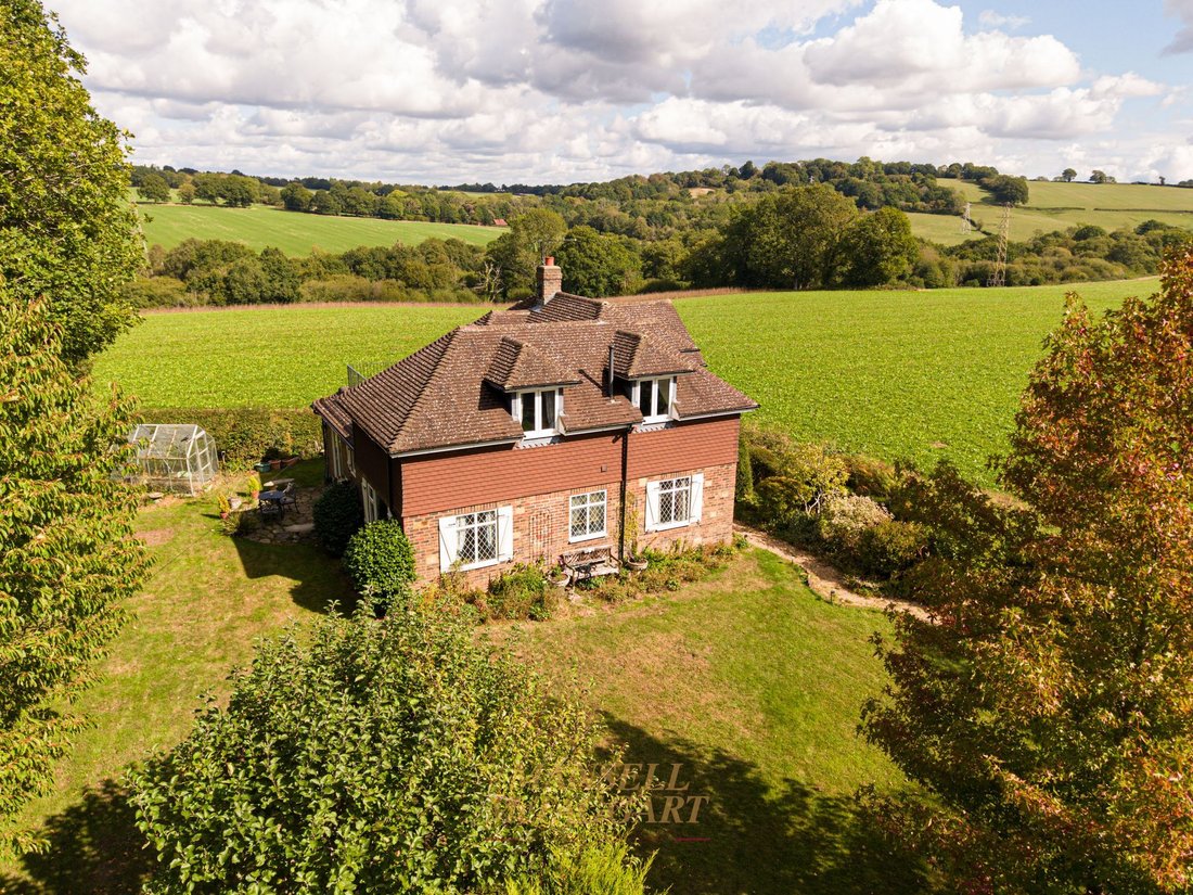 House in Hartfield, England 1 - 18966356