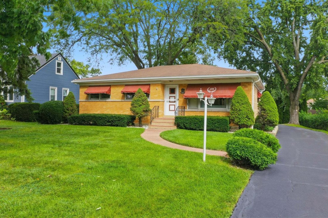 House in Mount Prospect, Illinois, United States 1 - 18965279