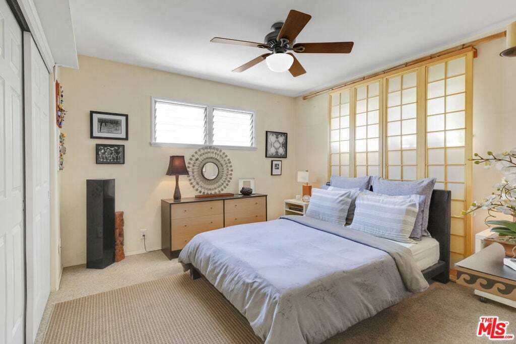 Los Angeles, California, United States 5 - 18973467
