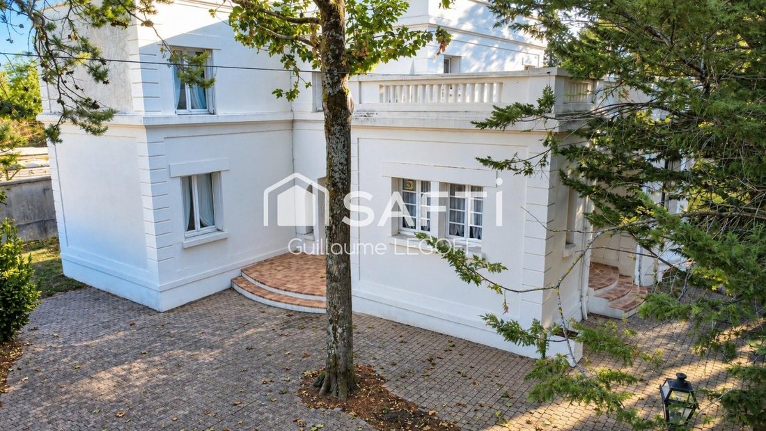 House in Faubourg Saint Martin, Issoudun, France 2 - 18975287