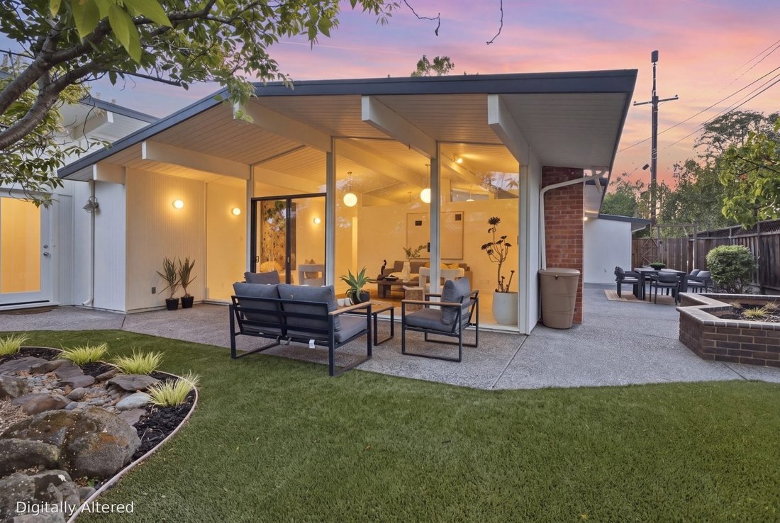 House in East Palo Alto, California, United States 2 - 18976503