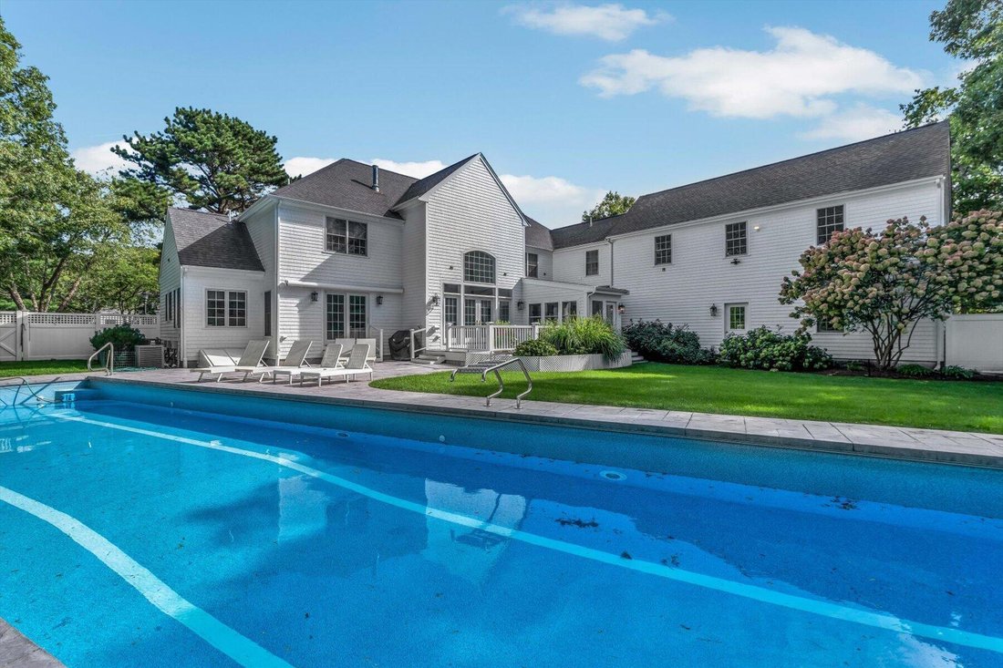 House in Mashpee, Massachusetts, United States 3 - 18969067