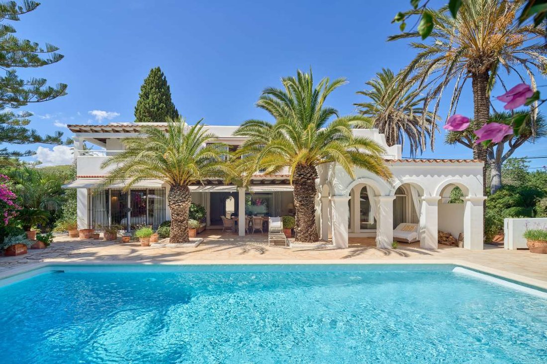 House in Santa Eularia des Riu, Balearic Islands, Spain 2 - 18964866