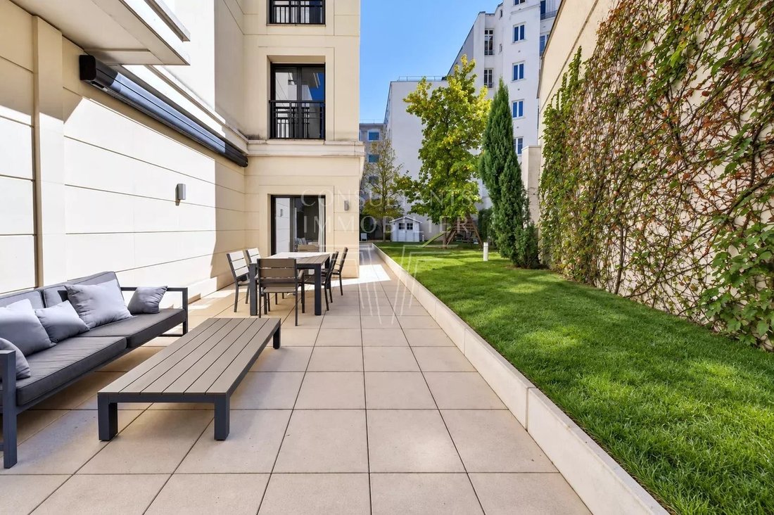 Apartment in Square Girault, Levallois-Perret, France 4 - 18965807