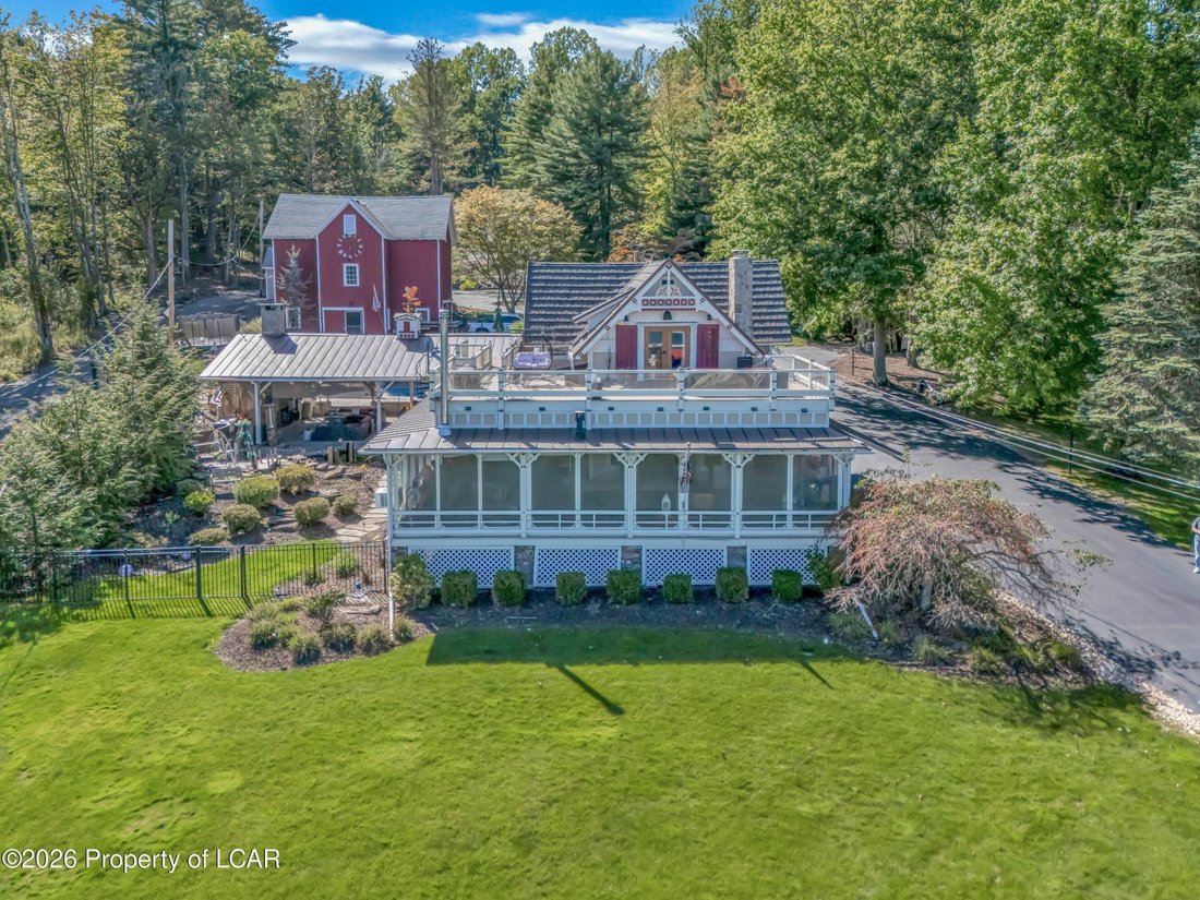 House in Harveys Lake, Pennsylvania, United States 1 - 18972584